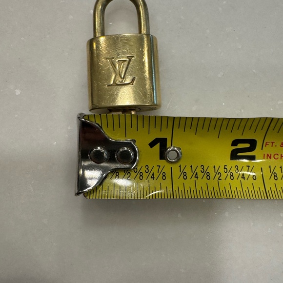 Louis Vuitton Authenic lock & key set brass lock #346 - Picture 5 of 5